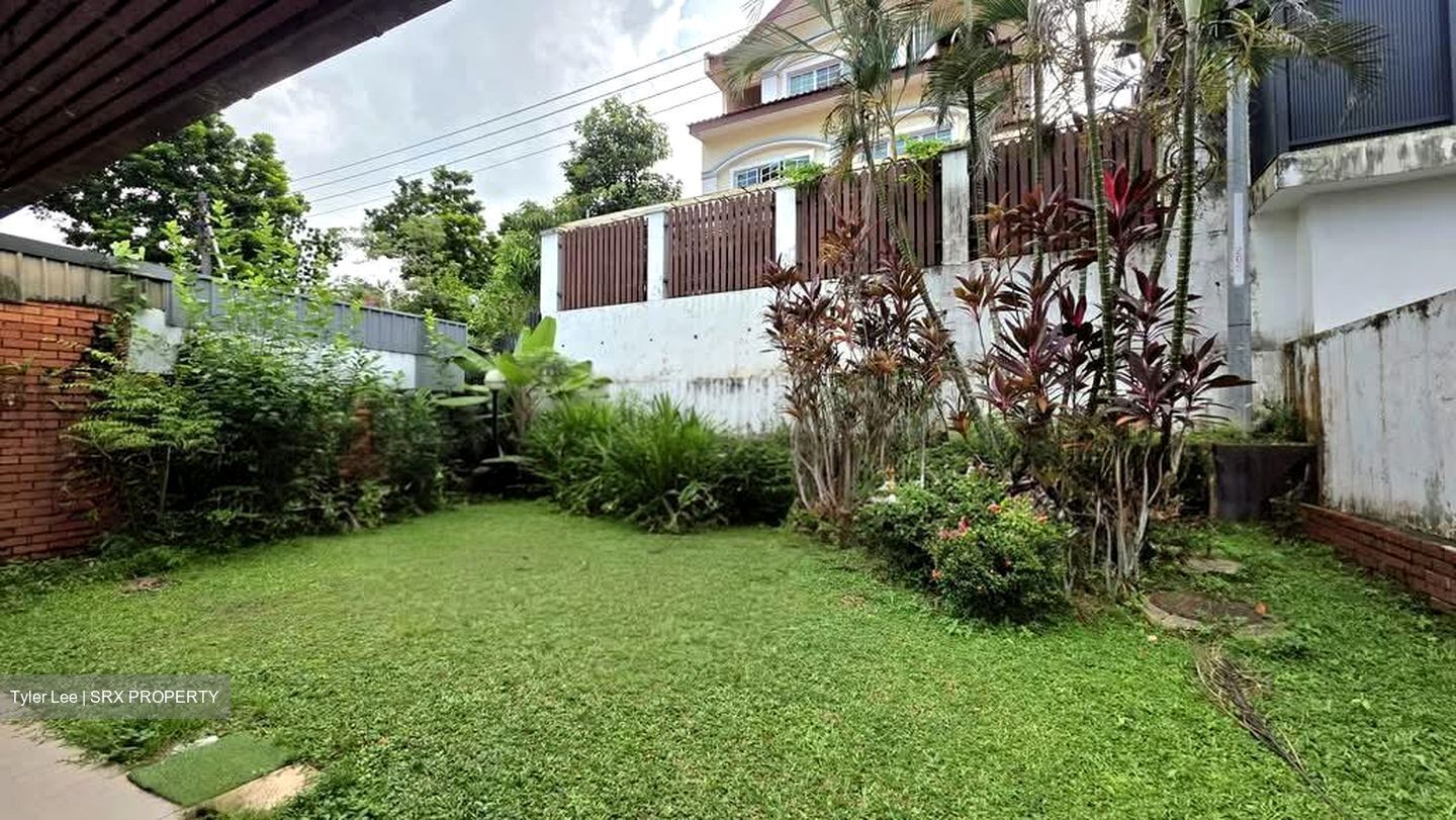 Jalan Pakis (D23), Semi-Detached #575856491